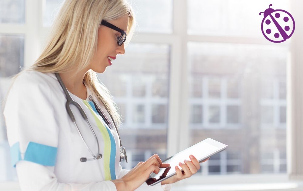 What to Expect from an Online Doctor Consultation 1 patient video call