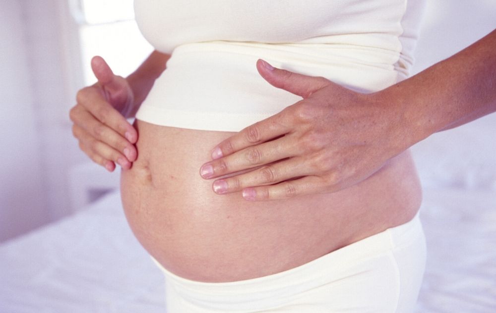 Is a dark line from your navel down your abdomen normal? - Birthing Center  of New York