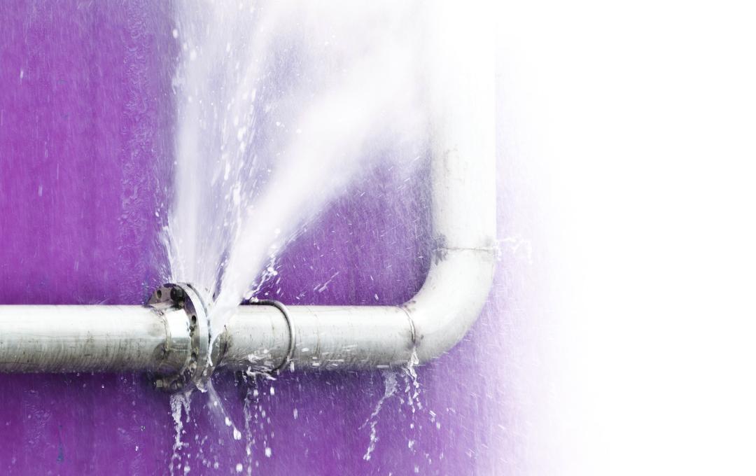 Can Fibroids Burst? 2 Water pipe bursting